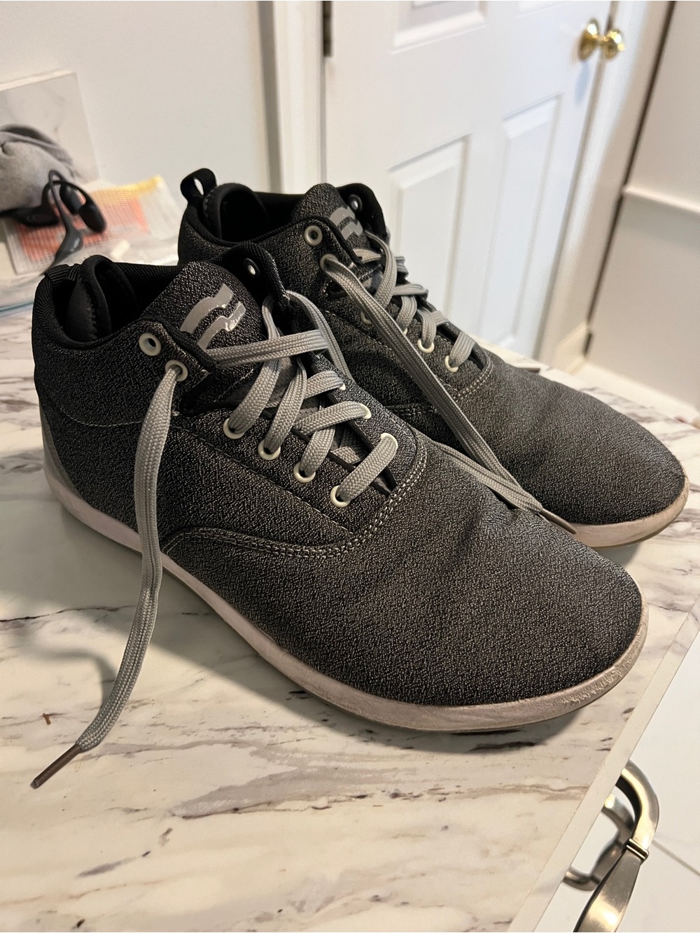 Strike Mvmnt (Strike Movement) Chill Pill Mid in Melange grey - Size 9 M 10.5 W